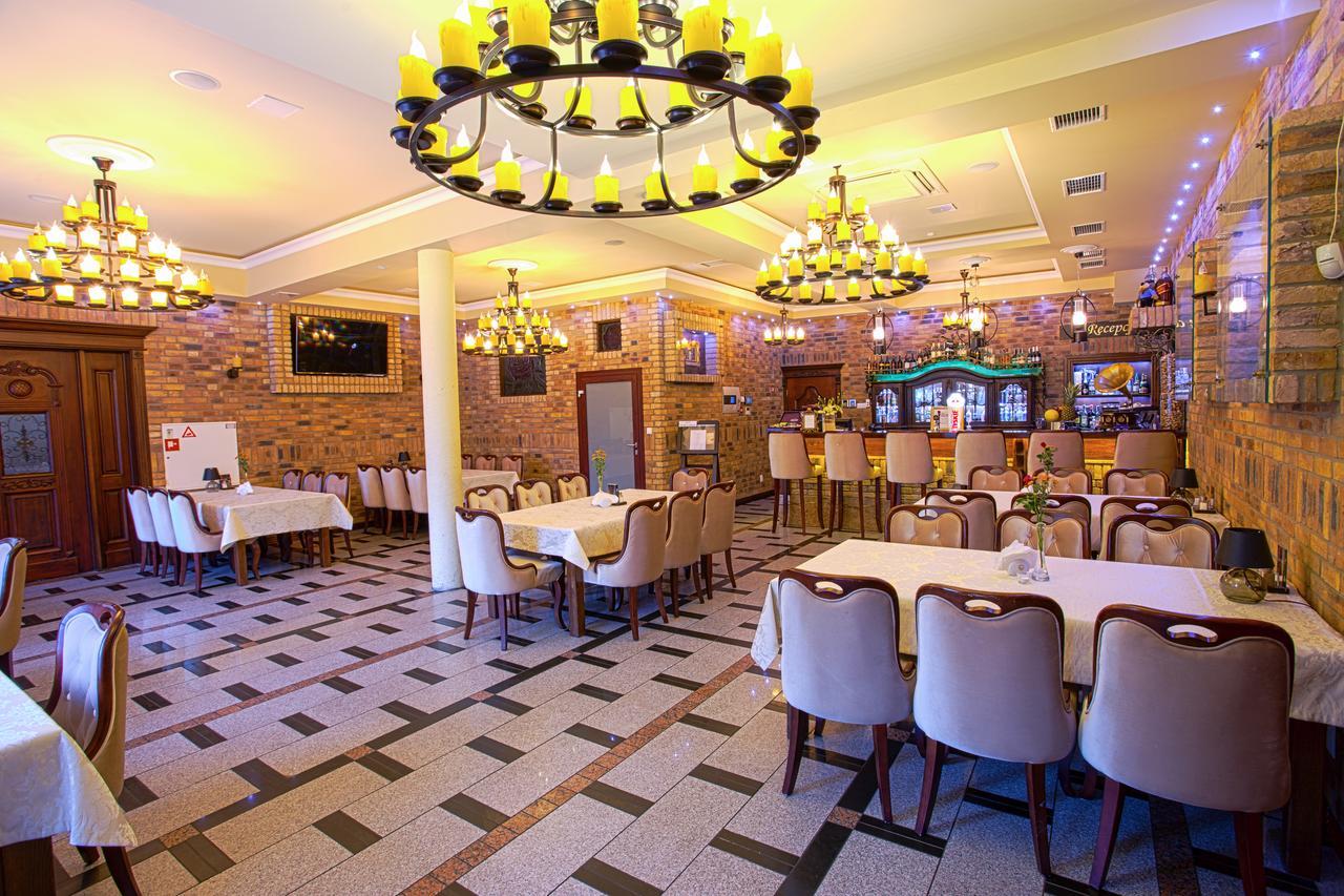 Hotel Róża Kamieniec Wroclawski Buitenkant foto